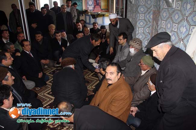 Diyadin'de Şemskan ile Badoyi Aşiretleri Barıştı Diyadin'de Şemskan ile Badoyi Aşiretleri Barıştı