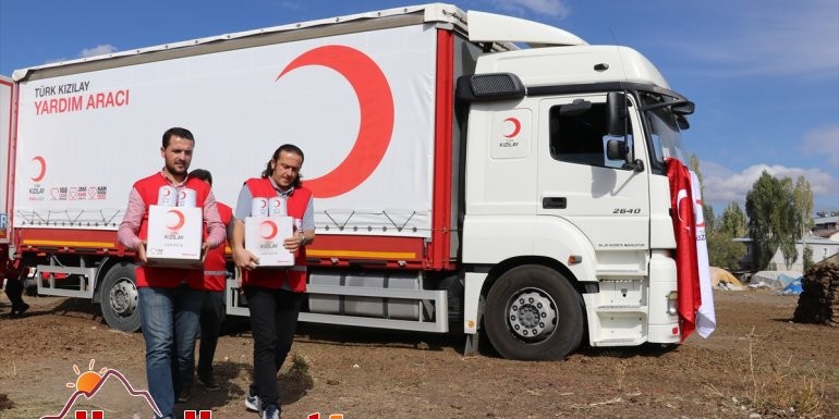 Türk Kızılay Ağrı'da 1600 aileye et dağıttı