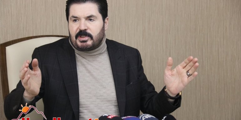 Ağrı Belediye Başkanı Savcı Sayan: 'Mafyacılık yapanlar varsa bu işlerden vazgeçsin'